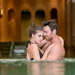 Andrassy Kuria & מלון טרקל