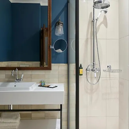 Otel Andrassy Kuria & Tarcal