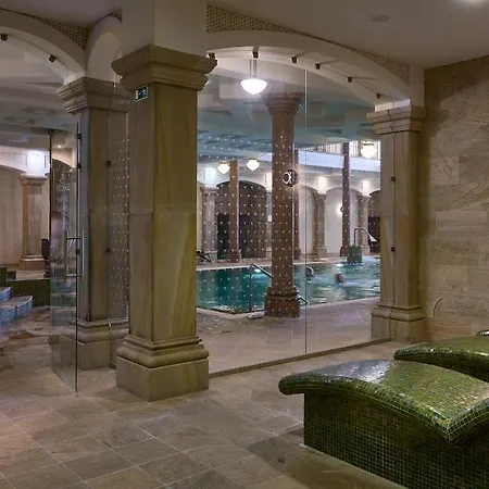 Hotel Andrassy Kuria & Tarcal