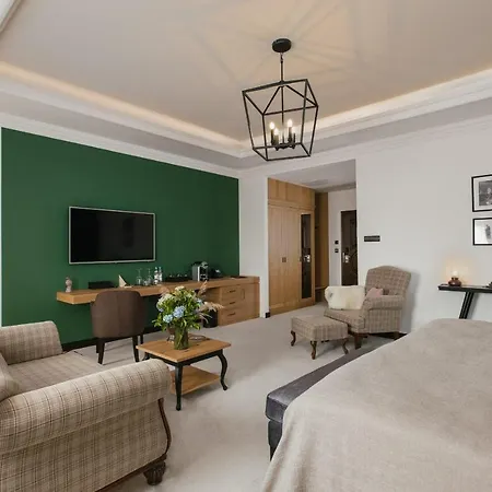 Andrassy Kuria & Отель 5*