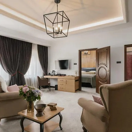 Andrassy Kuria & 5* Тарцаль