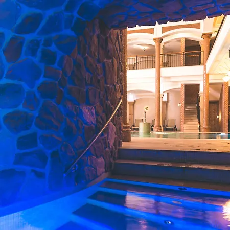 Andrassy Kuria & Hotel 5*