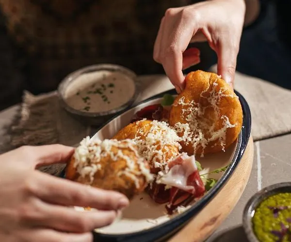 Andrassy Kuria & Hotell 5*